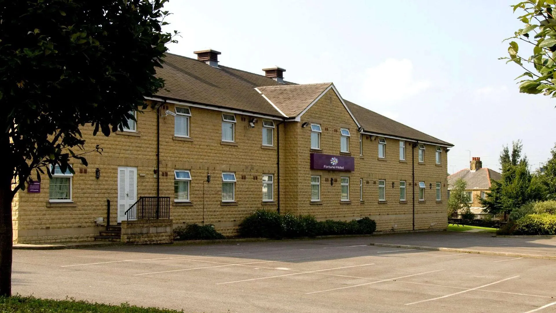 Fortune Huddersfield; Sure Hotel Collection By Best Western 3*, Huddersfield